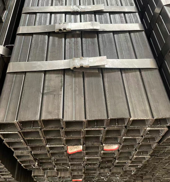 包头工业用梯子 镀锌管焊接梯子 铁梯子方管梯