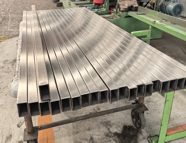 包头方管 矩形管 无缝方管生产厂家